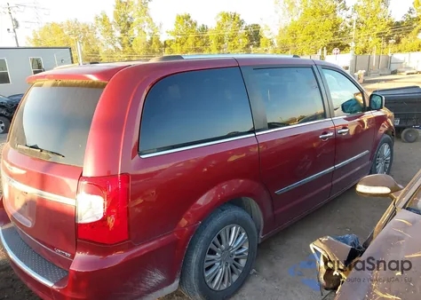 2015 Chrysler Town & Country Limited from USA, damaged, VIN 2C4RC1JG3FR742326